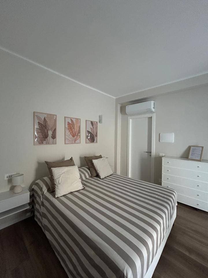 Foto 11 von 16: Double Room with Private Bathroom