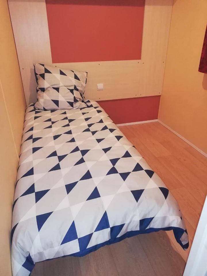 Foto 6 von 9: Three-Bedroom Apartment