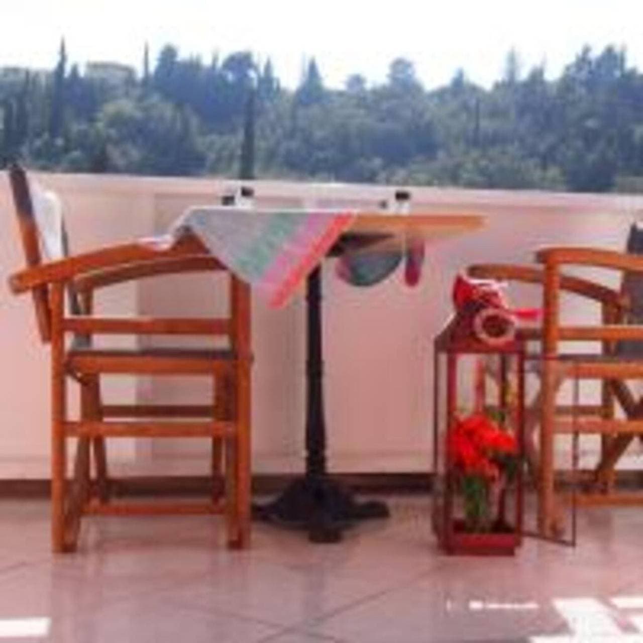 Foto 6 von 30: Ferienwohnung für 5 Personen mit Terrasse