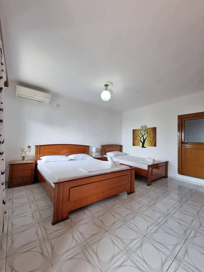 Foto 4 von 16: Triple Room with Sea View