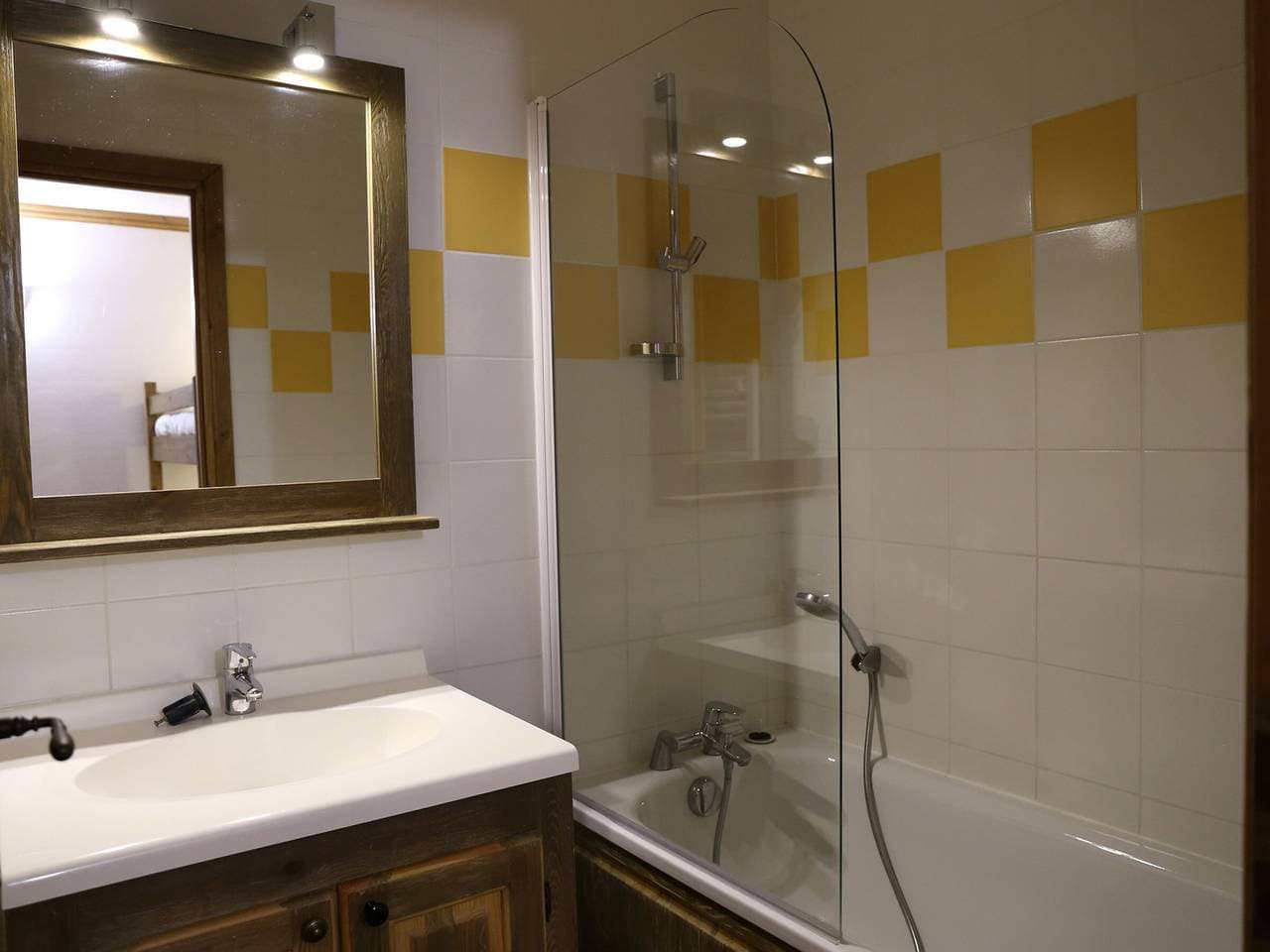 Foto 7 von 17: Geräumige Wohnung für 6 Personen mit WIFI in Aussois