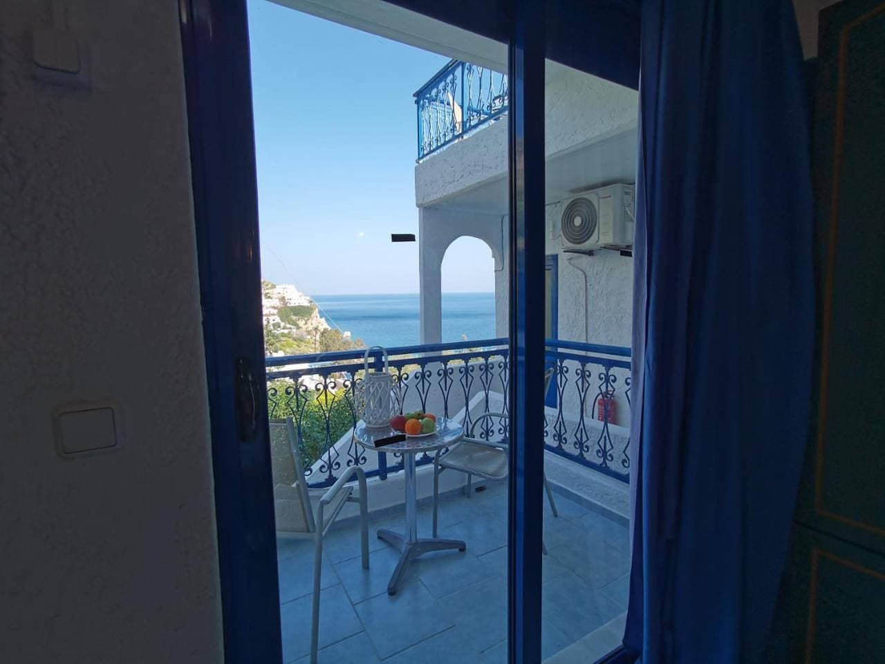 Foto 9 von 16: Studio with Side Sea View