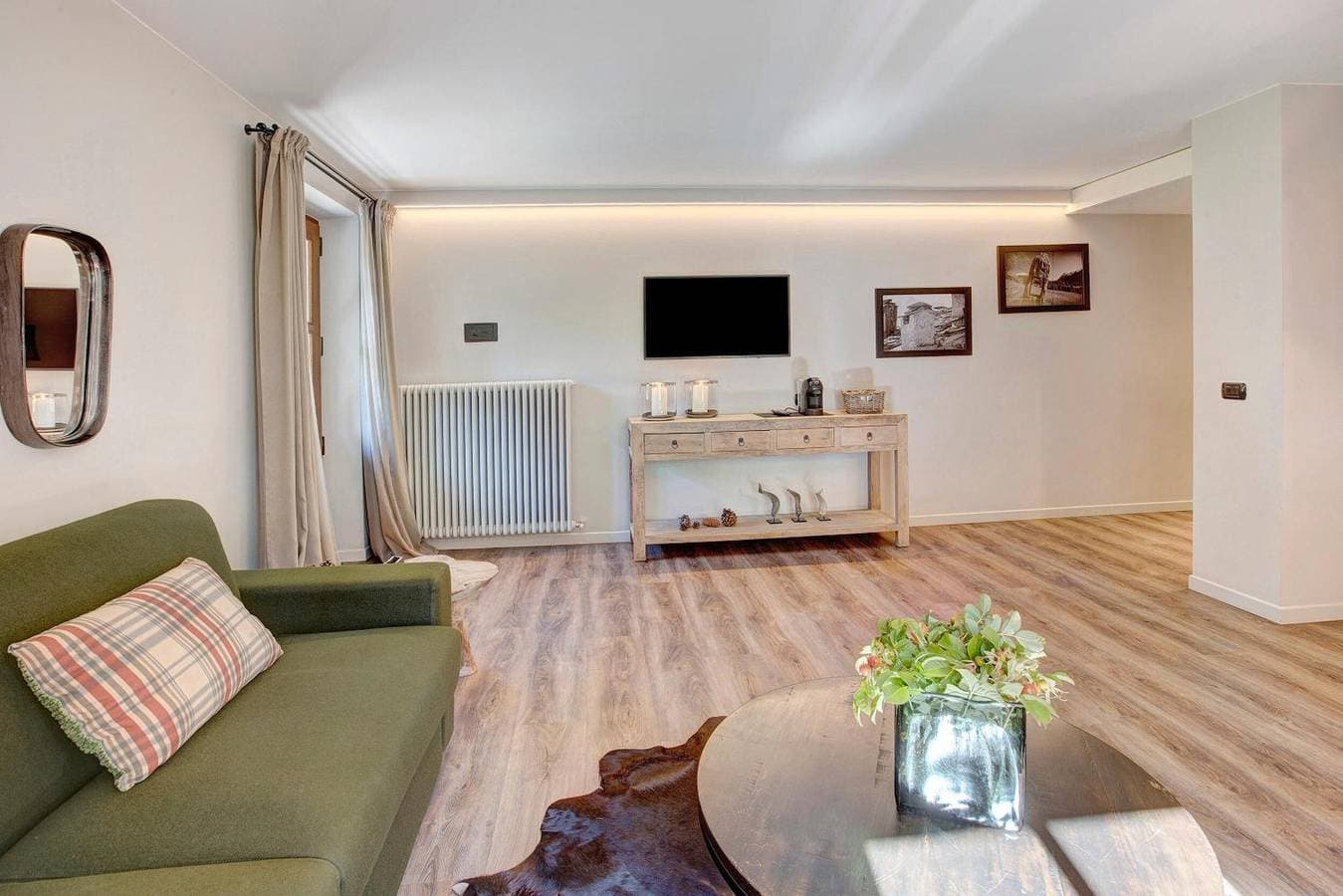 Foto 10 von 24: Apartment 'Superior 2-4' mit Bergblick, Gemeinschaftsgarten und WLAN