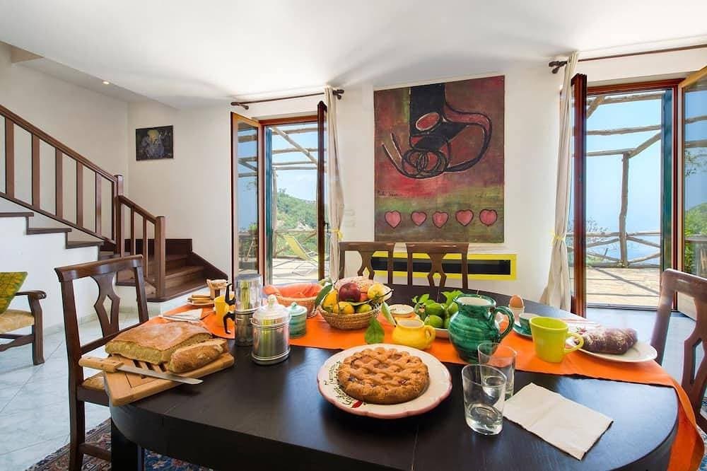 Herrliche Villa auf dem Terranova-Anwesen mit Blick auf den Golf von Salerno ... 1