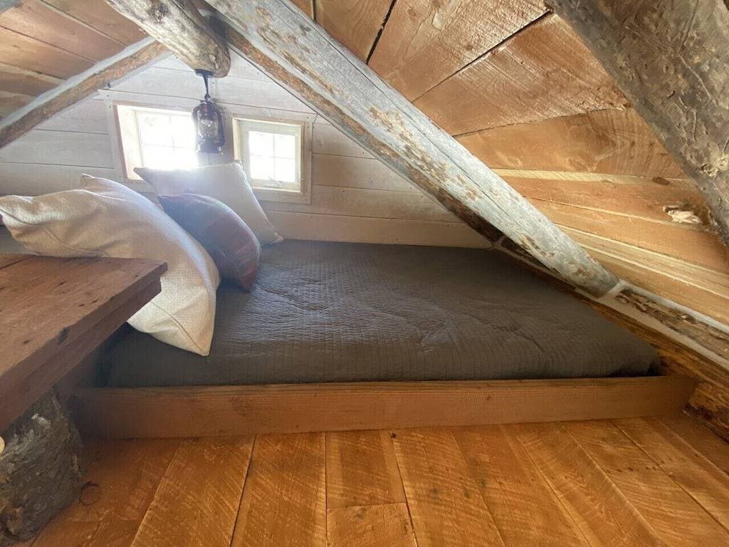 Foto 11 von 13: Fallensteller-Hütte auf der Firetower Ranch