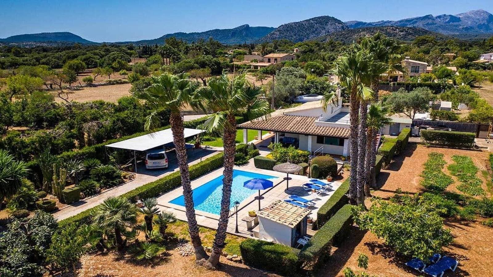Foto 3 von 28: Villa 'Pantina' mit Pool & WLAN