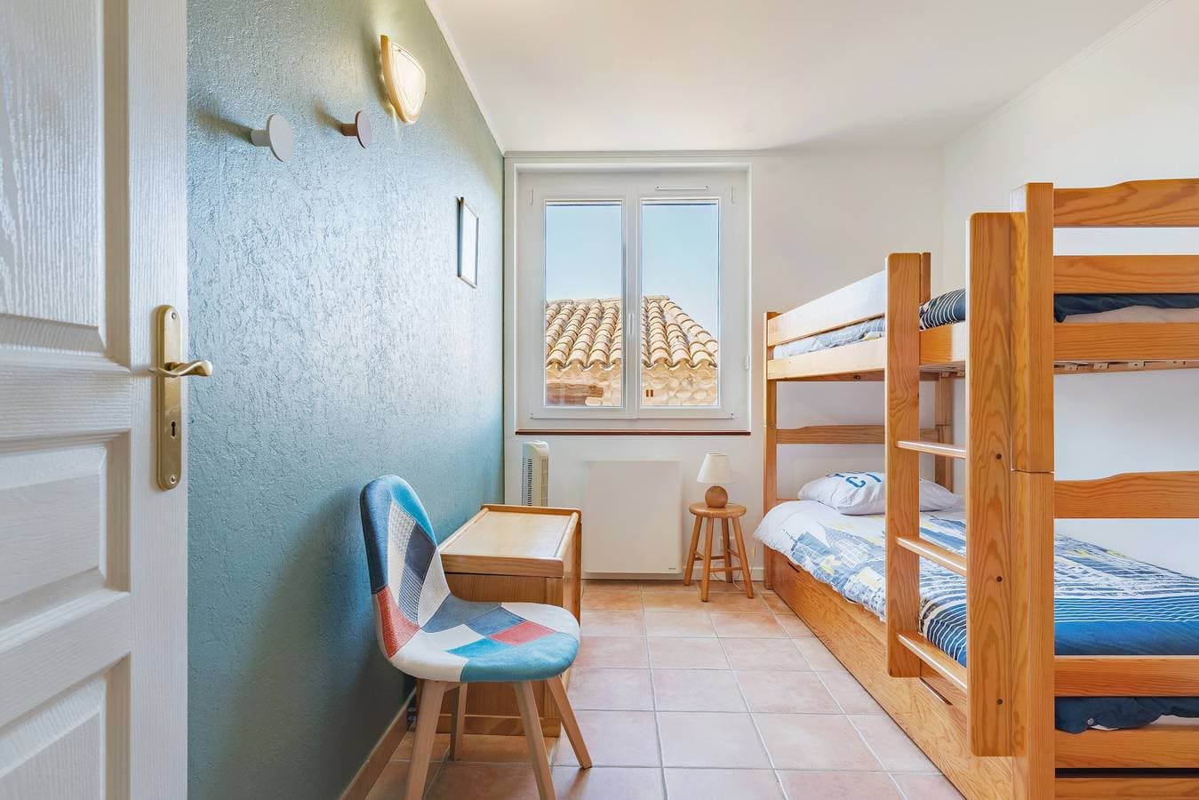 Foto 12 von 20: L'amourié, Erdgeschoss, Ferienwohnung für 4 Personen mit Seeblick
