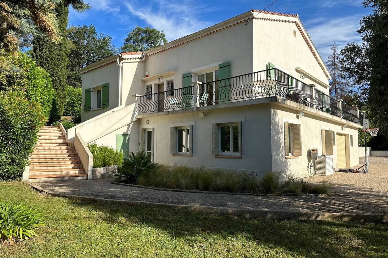 Foto 2 von 39: Belle et spacieuse villa - piscine - jardin