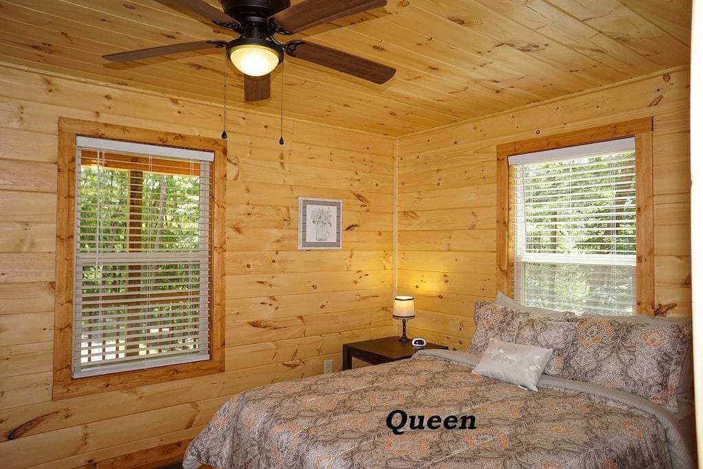 Foto 6 von 14: Hütte im Wald - Beauiftul Neue Hütte