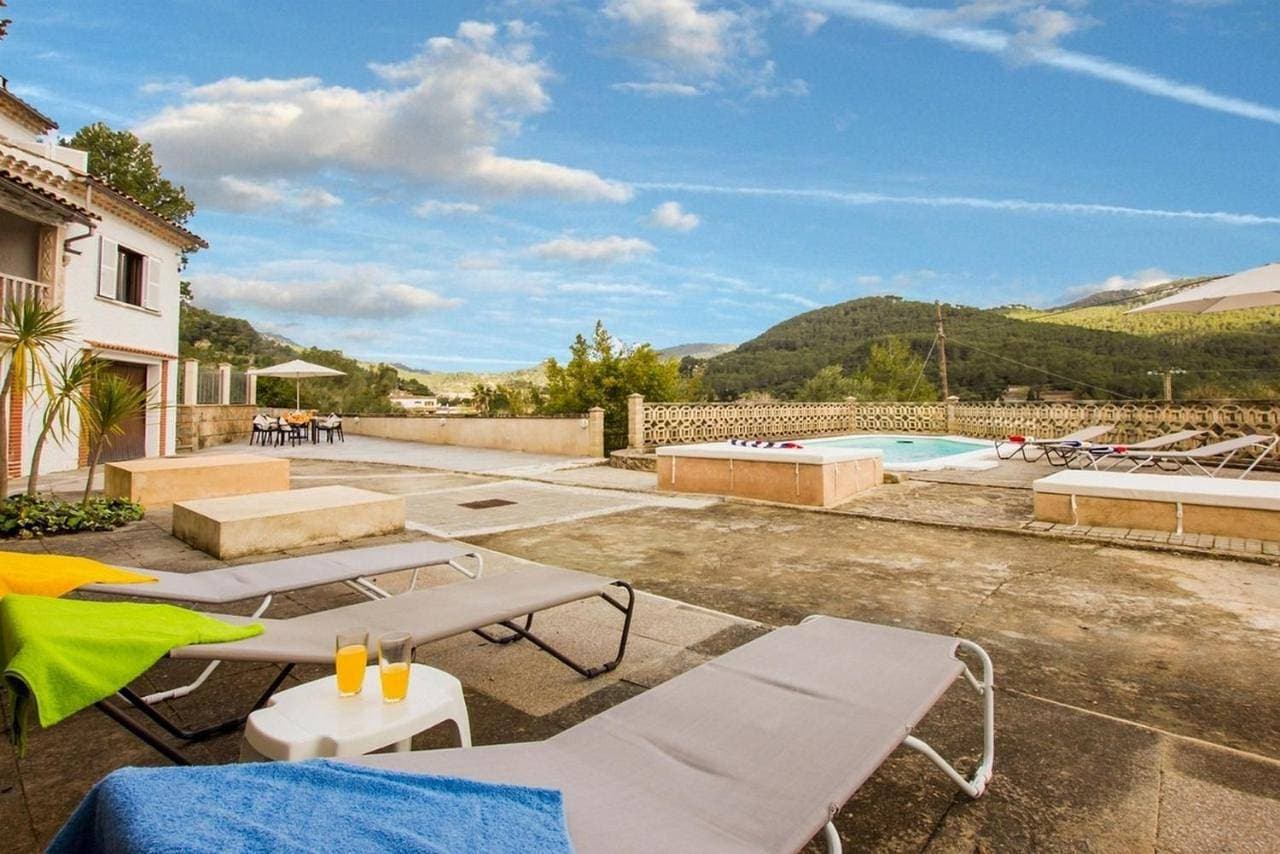 Foto 12 von 47: Villa für 8 Personen mit Terrasse