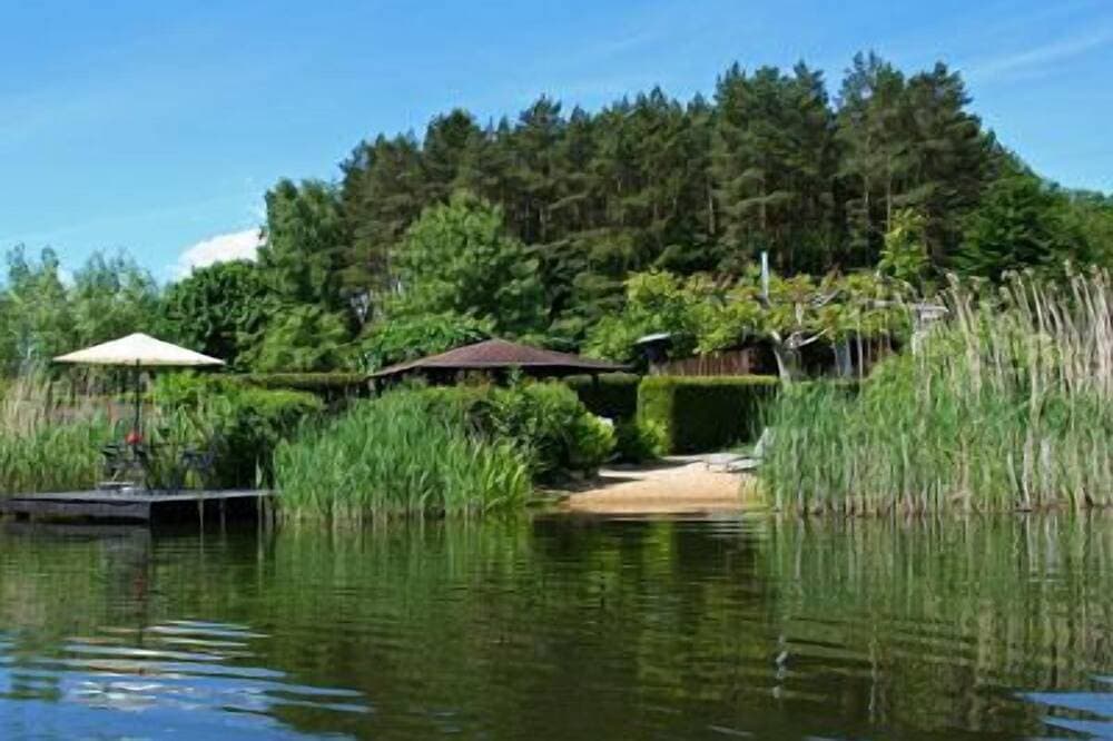 Foto 10 von 30: Traum Ferienhaus am Schweriner See ✓ Urlaub mit Hund & angeln am Privatstrand ✓