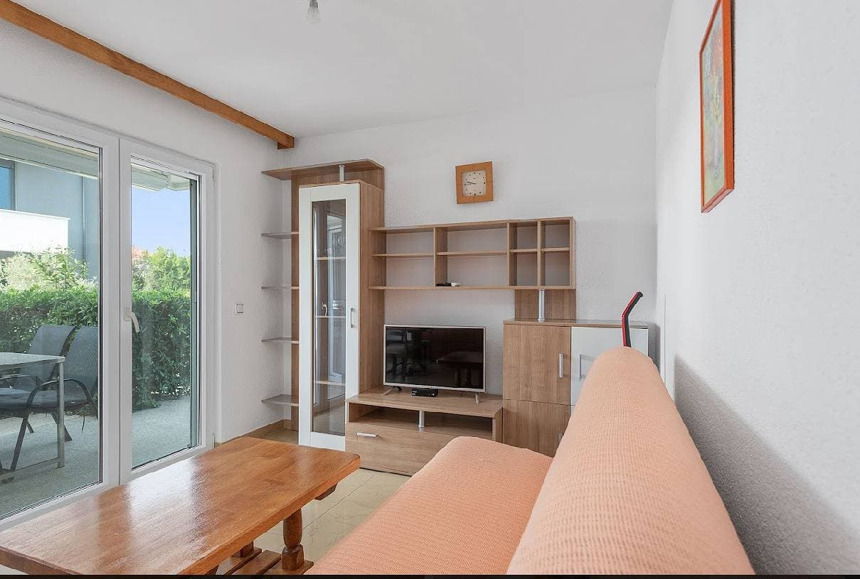 Foto 6 von 32: Ferienwohnung in Sukošan mit Meerblick, Terrasse, Klimaanlage, W-Lan (3495-1)