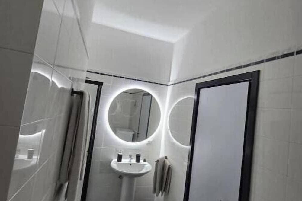 Foto 10 von 26: Dream apartment by the sea with panoramic terrace in Castro