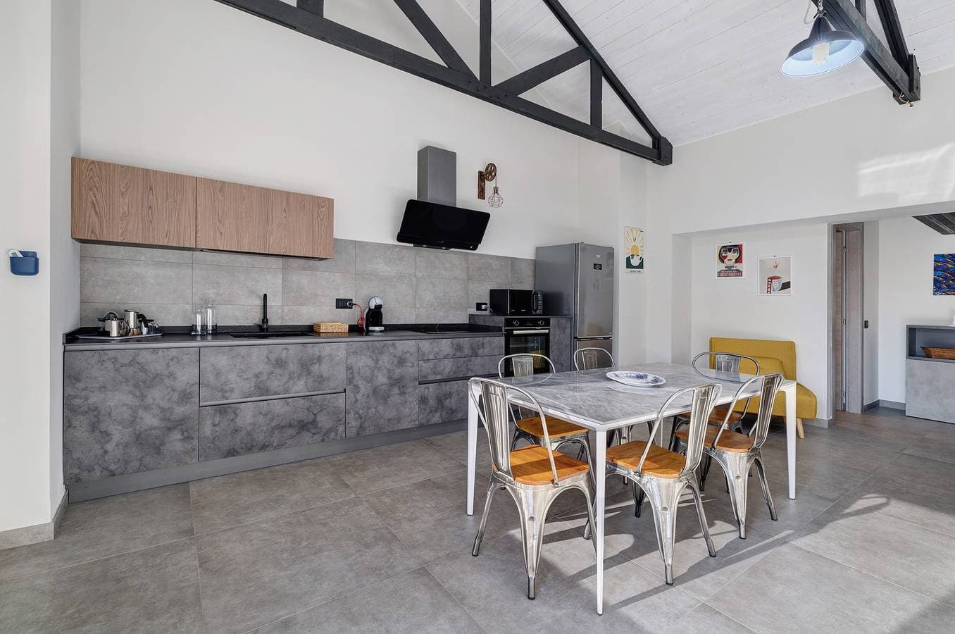 Foto 4 von 23: Apartment '4 Passi Mare 3' mit Balkon, WLAN und Klimaanlage