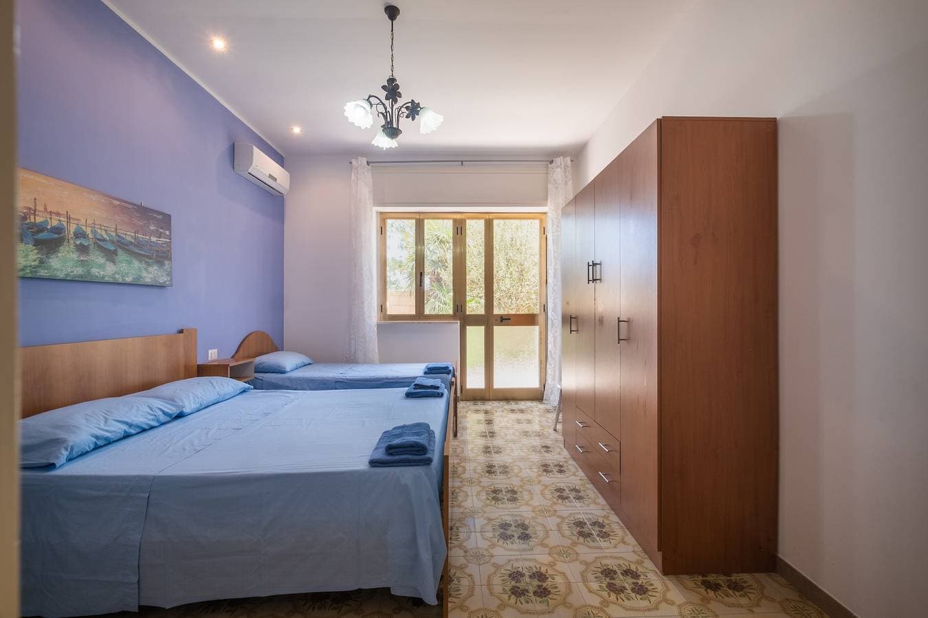 Foto 5 von 25: Villa "Casa Vacanze Consiglia" in der Nähe dem Strand mit Garten