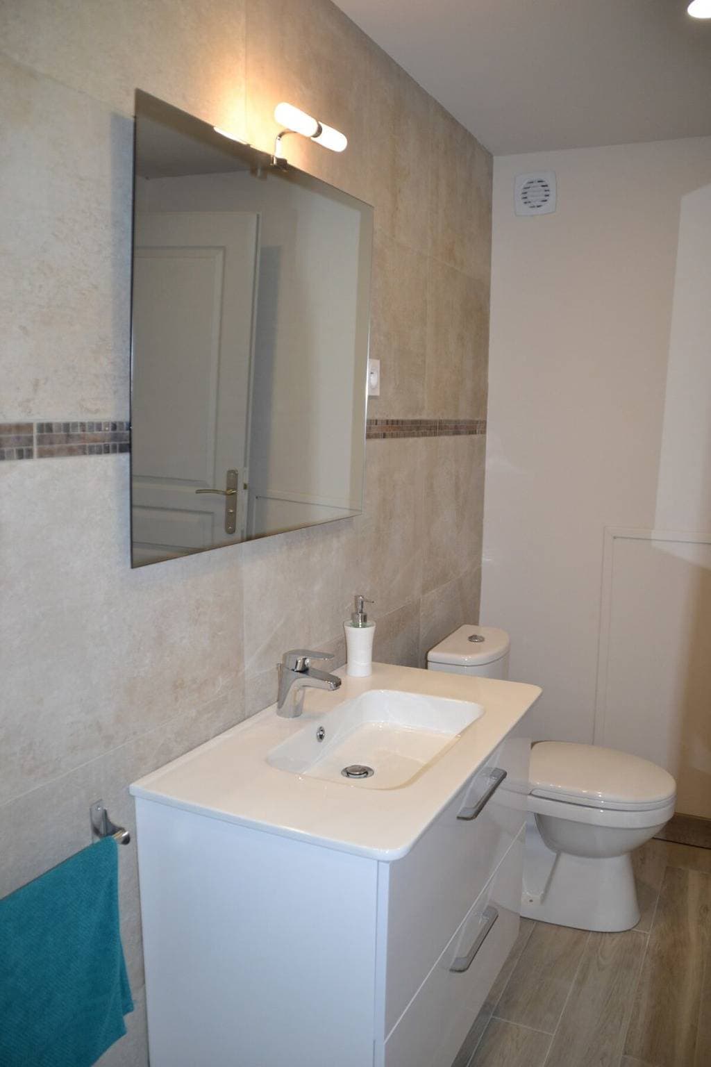 Foto 10 von 19: Ferienwohnung für 4 Personen mit Terrasse