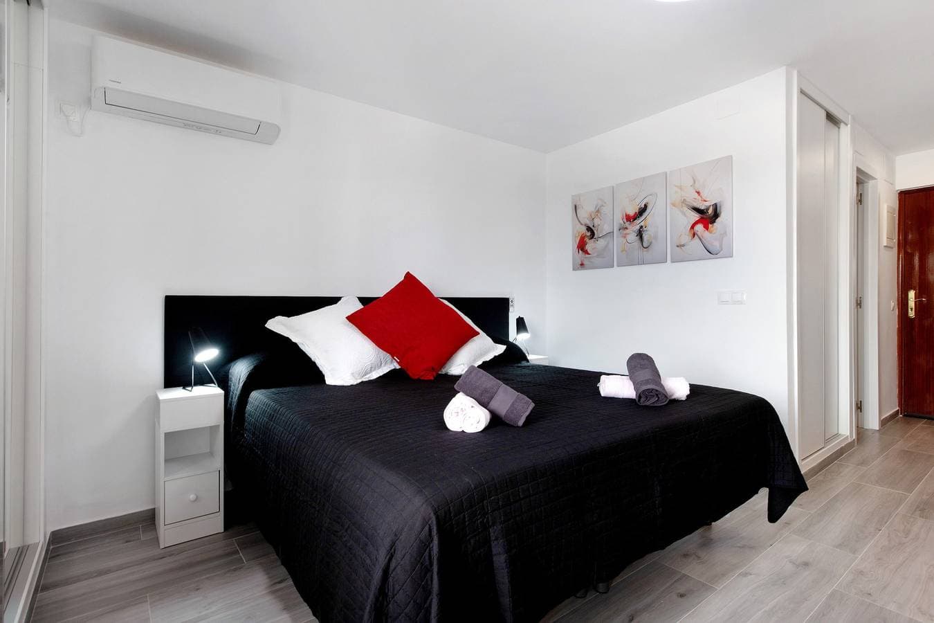 Foto 13 von 28: Ferienwohnung 'Apartamento Agata 2024' mit Bergblick, WLAN und Klimaanlage