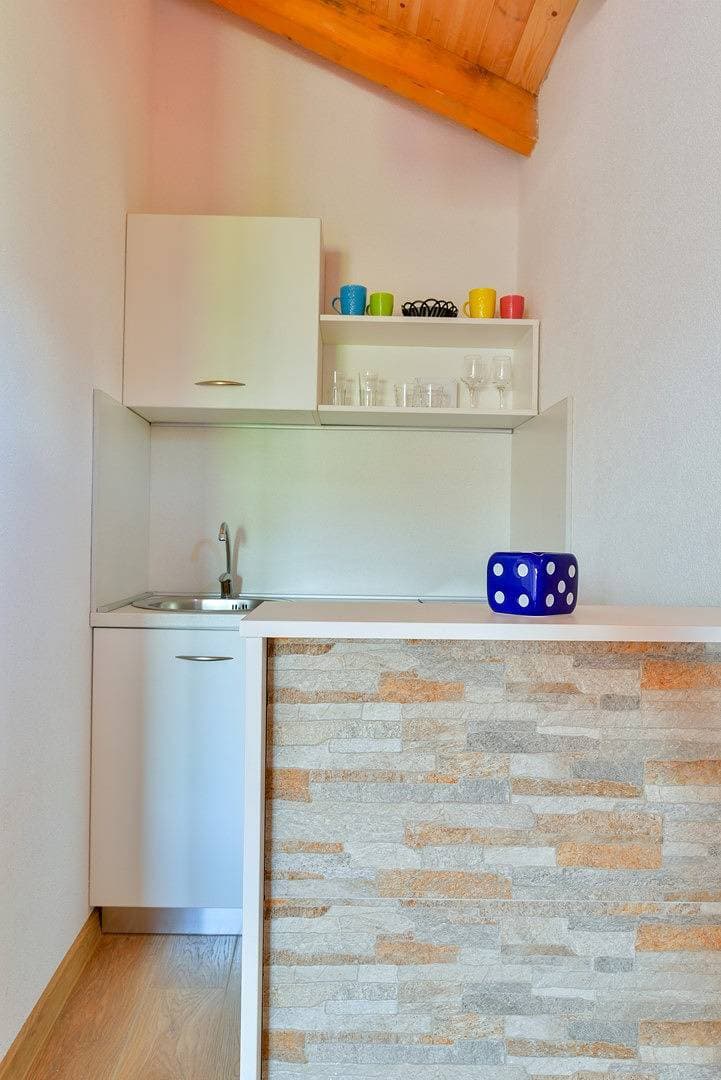 Foto 10 von 21: Standard Double Apartment with Lake View