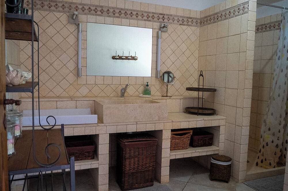 Foto 8 von 30: Pleasant single-storey house, sleeps 7, unobstructed view, private pool.