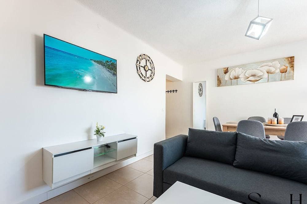 Foto 12 von 19: Bright central 2Br Stay Balcony & Sea View