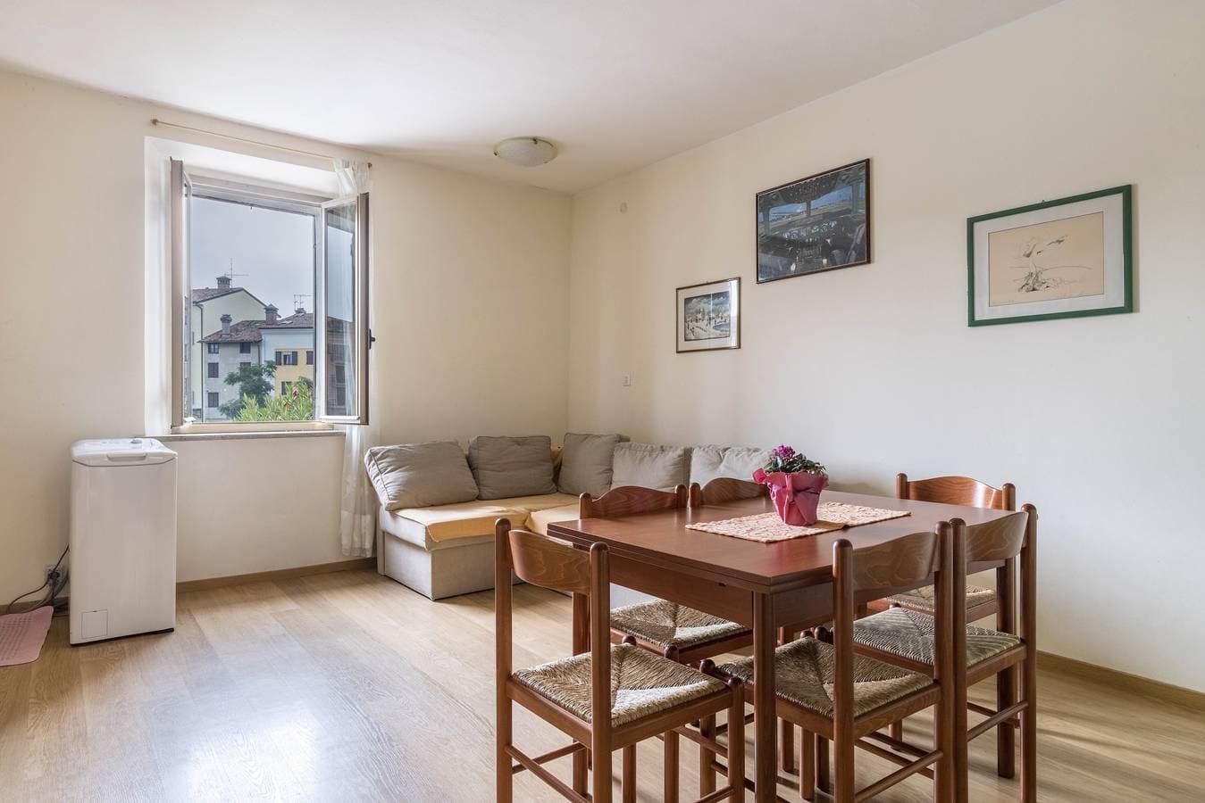 Foto 2 von 23: Ferienwohnung 'Al Porticciolo' mit Meerblick, Balkon und Klimaanlage