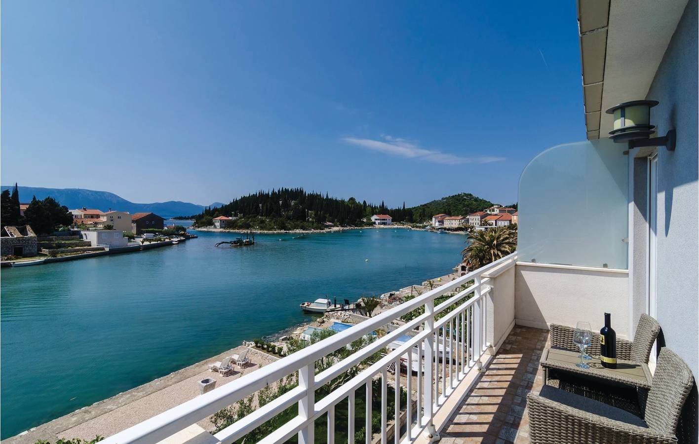 Foto 4 von 25: Modernes Apartment mit Pool, Terrasse und nur 300 m vom Strand entfernt!