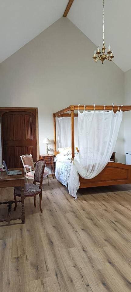 Foto 6 von 15: Double Room with Private Bathroom
