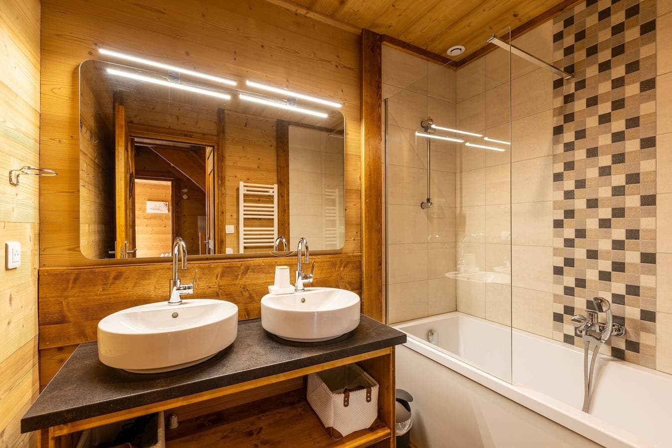 Foto 7 von 24: Ferienhaus für 10 Personen mit Balkon