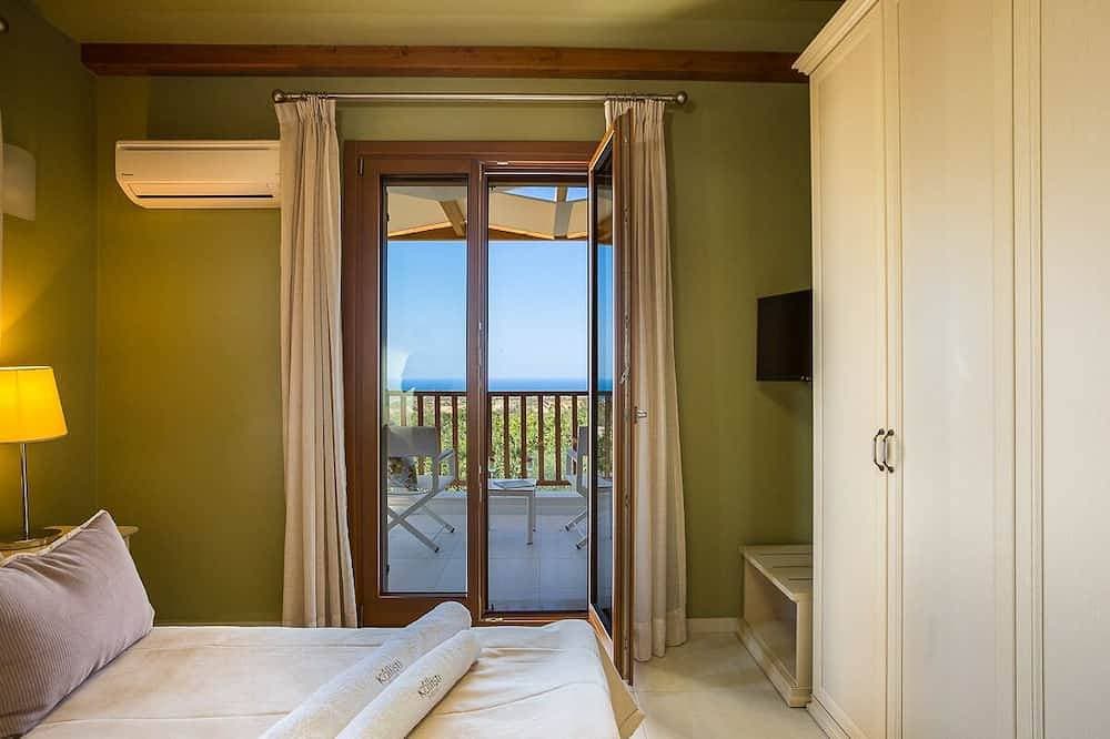 Foto 3 von 22: Aphrodite Villa, Family Paradise with Heated Pool