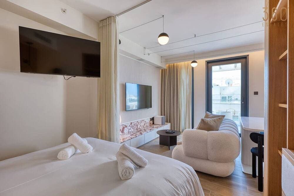 Foto 3 von 27: One of a king Top-Floor, Jacuzzi Terrace - Mercury