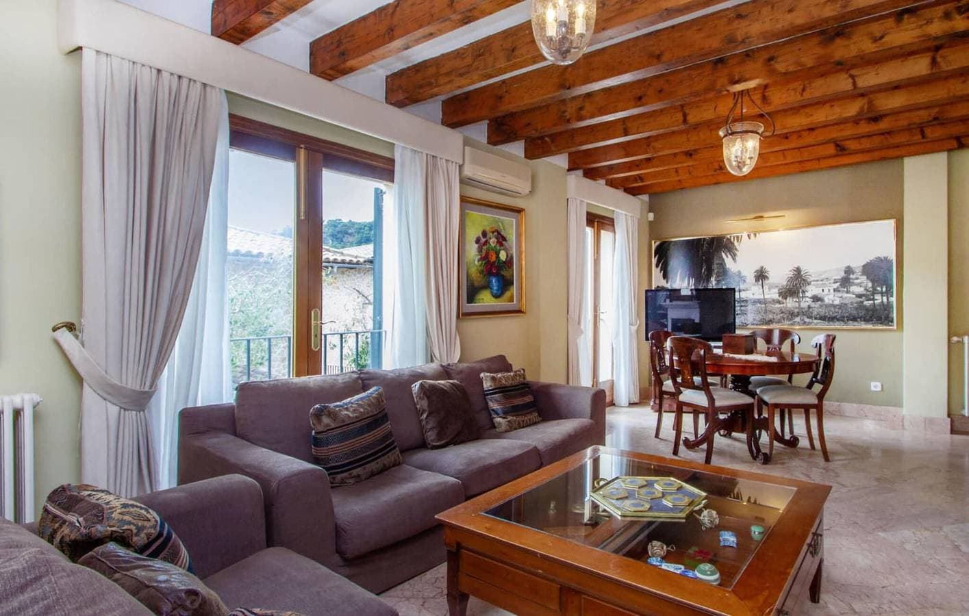 Foto 9 von 37: Moderne Wohnung mit Pool und Terrasse in der Nähe von S'Arxiduc