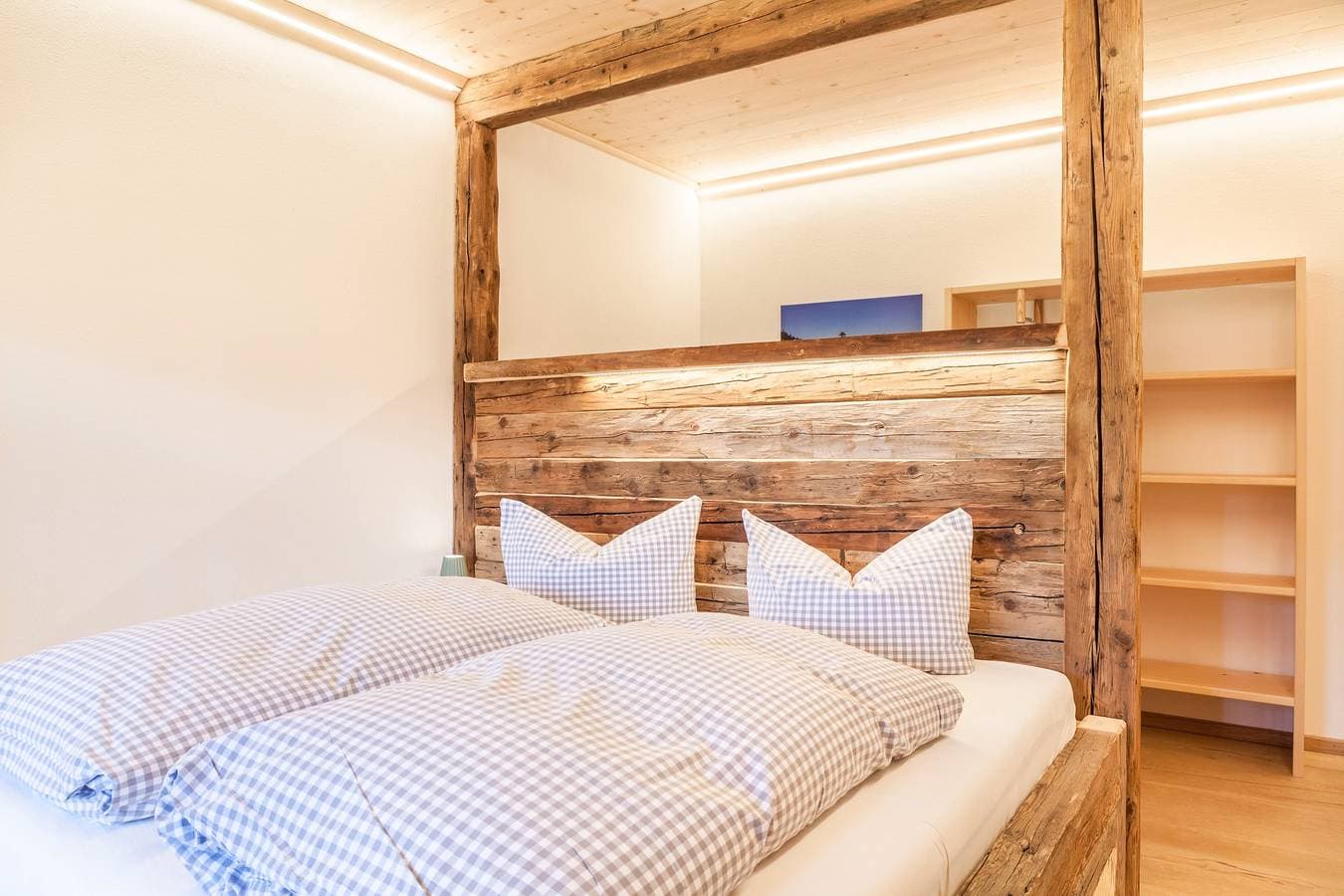 Foto 12 von 41: Ferienwohnung Karwendelblick mit Blick auf die Berge