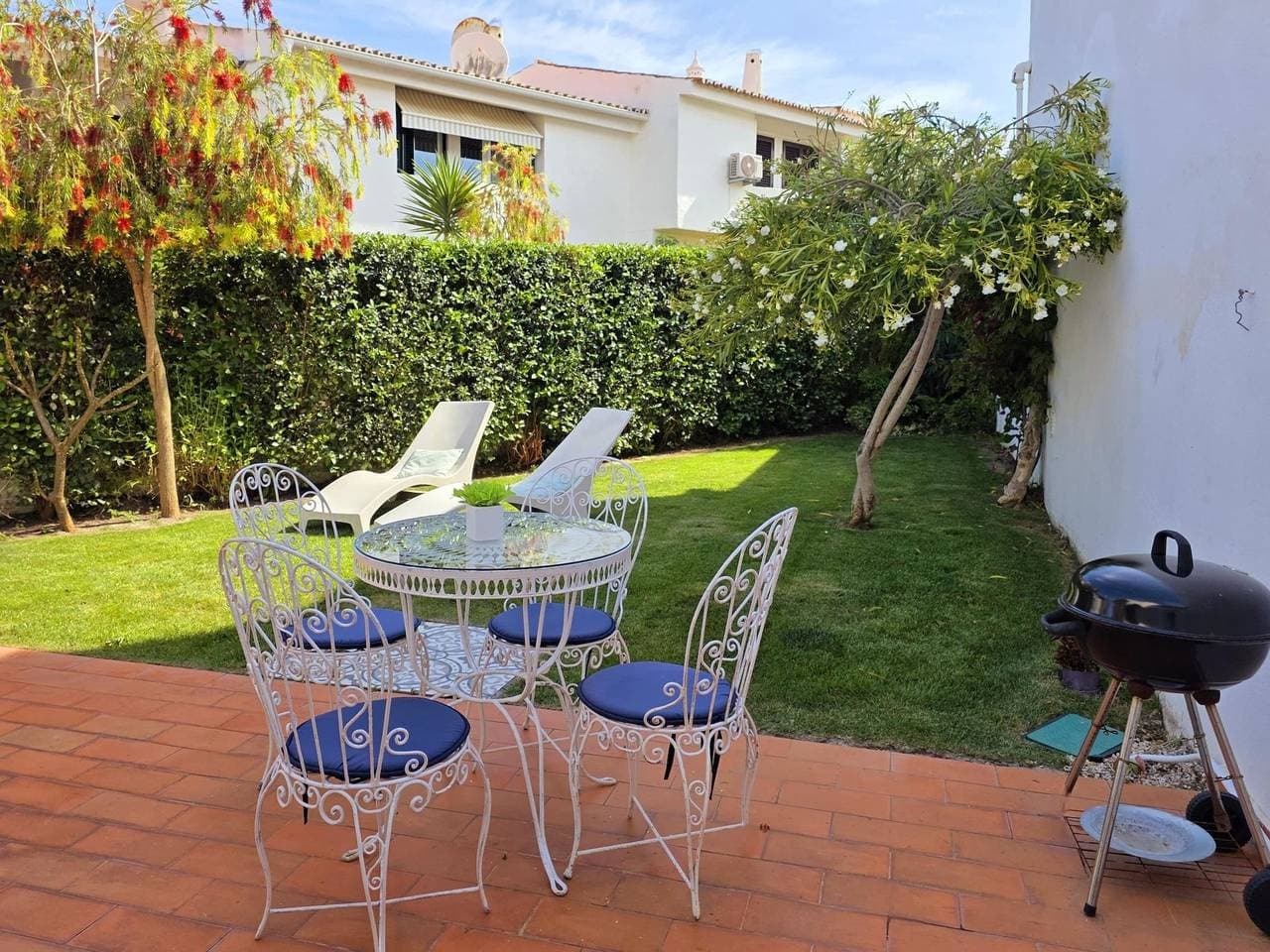 Foto 8 von 40: Ferienwohnung für 6 Personen mit Garten