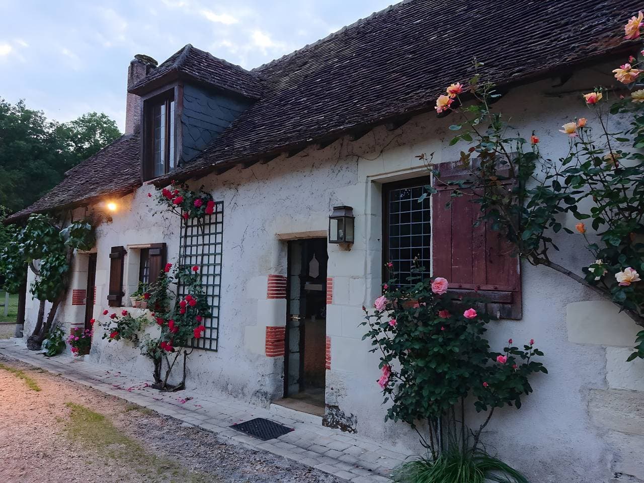 Auberge Marcheroux Chambres d'Hôtes 1