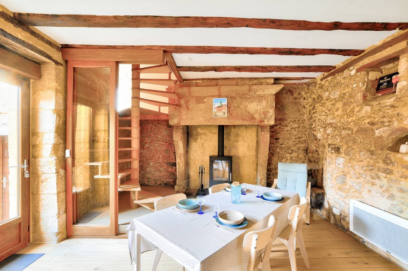 Foto 3 von 25: Maison en pierre avec piscine et terrasse pour 6