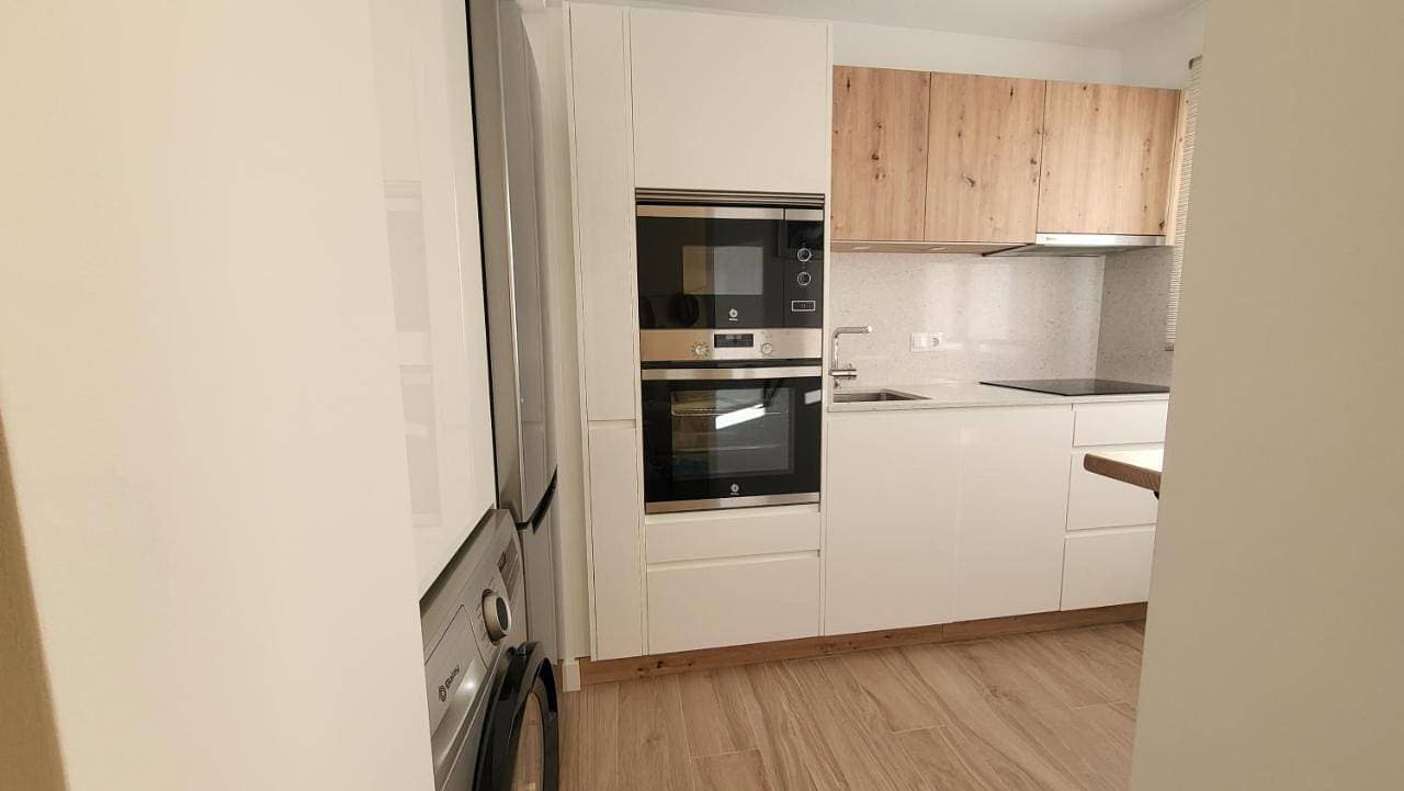 Foto 8 von 15: Three-Bedroom Apartment