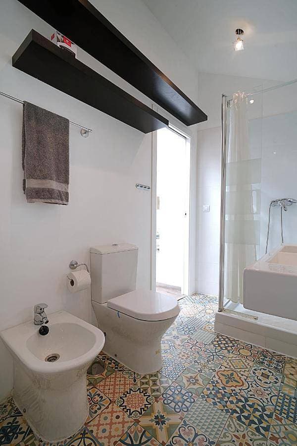 Foto 5 von 40: Three-Bedroom House