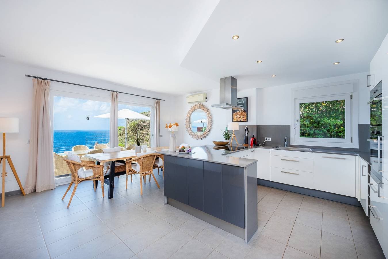 Foto 8 von 34: Villa 'Azul' mit Gemeinschaftspool, WLAN und Klimaanlage