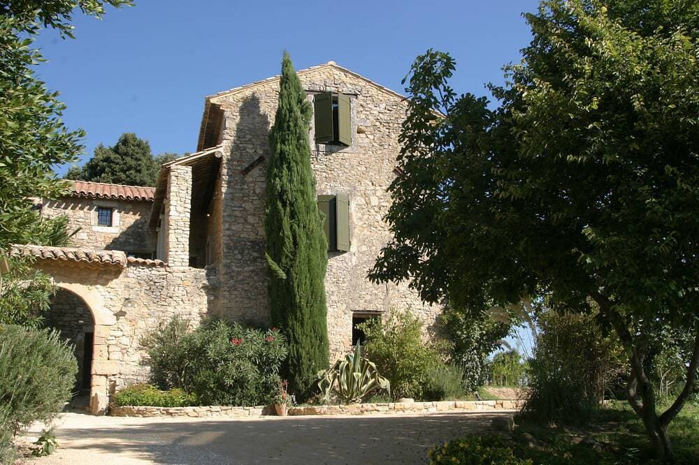 Foto 8 von 25: Provence, privat pool, Ardèche, Avignon, Uzès, spricht Deutsch, dog welcome