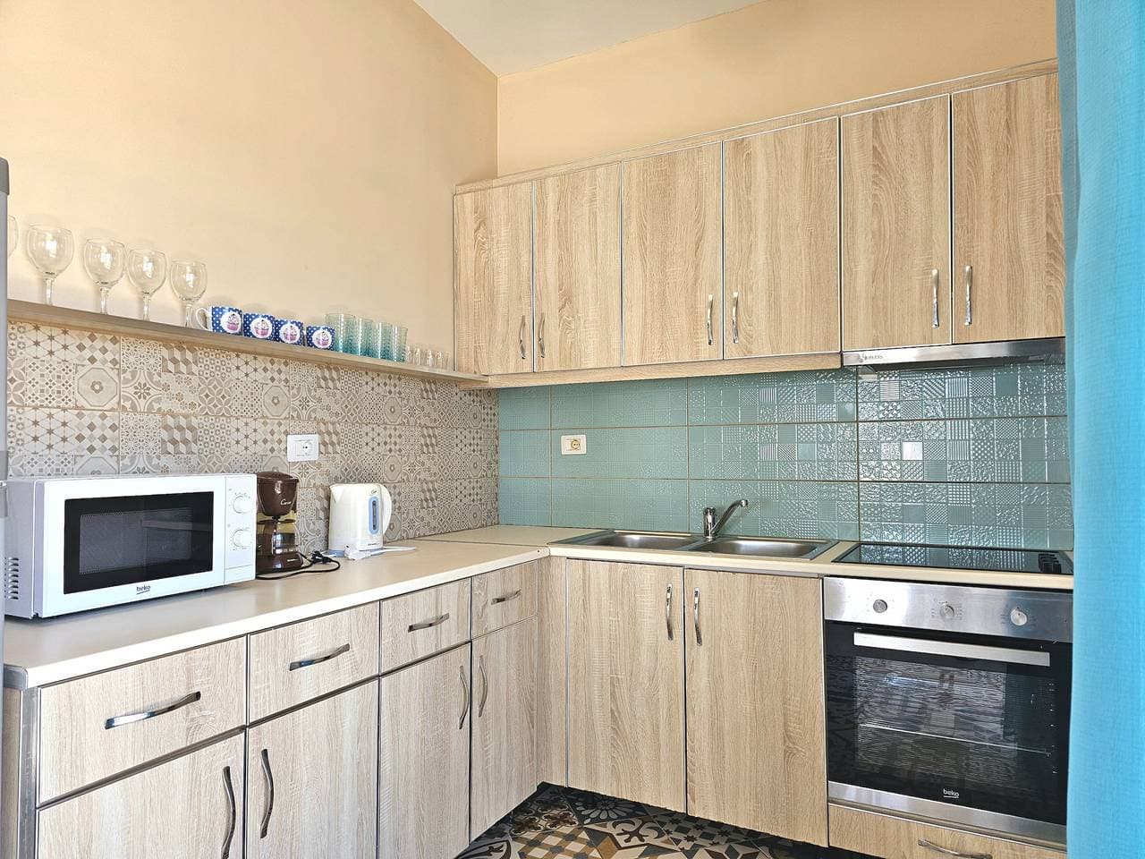 Foto 10 von 36: Ferienwohnung für 8 Personen mit Terrasse