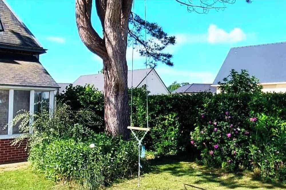 Foto 10 von 25: Charming house with swimming pool