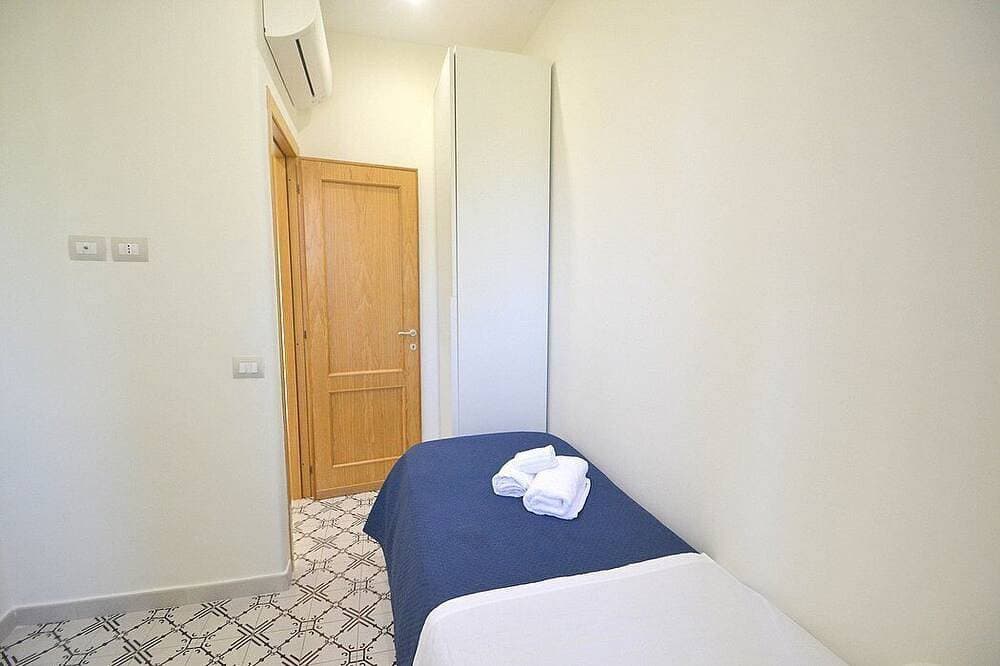 Foto 8 von 30: Villa Elicona E: A welcoming apartment situated in a central location, at a short distance from the Cathedral of Ravello, with Free Wi-Fi.