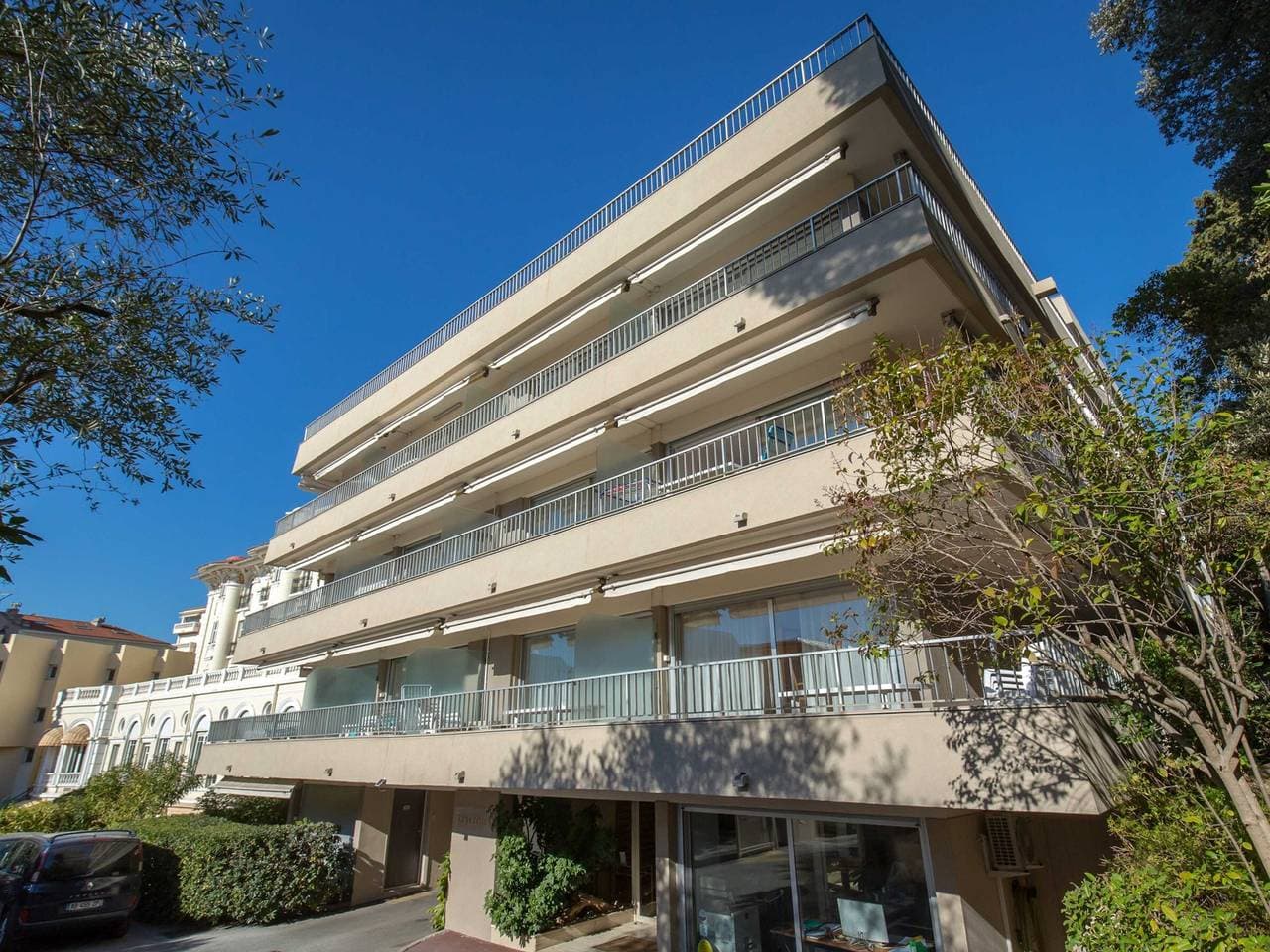 Foto 6 von 12: Perfekte Lage - Klimatisiertes Studio für 2/3 Personen, 50m vom Strand, in der Nähe von Geschäften