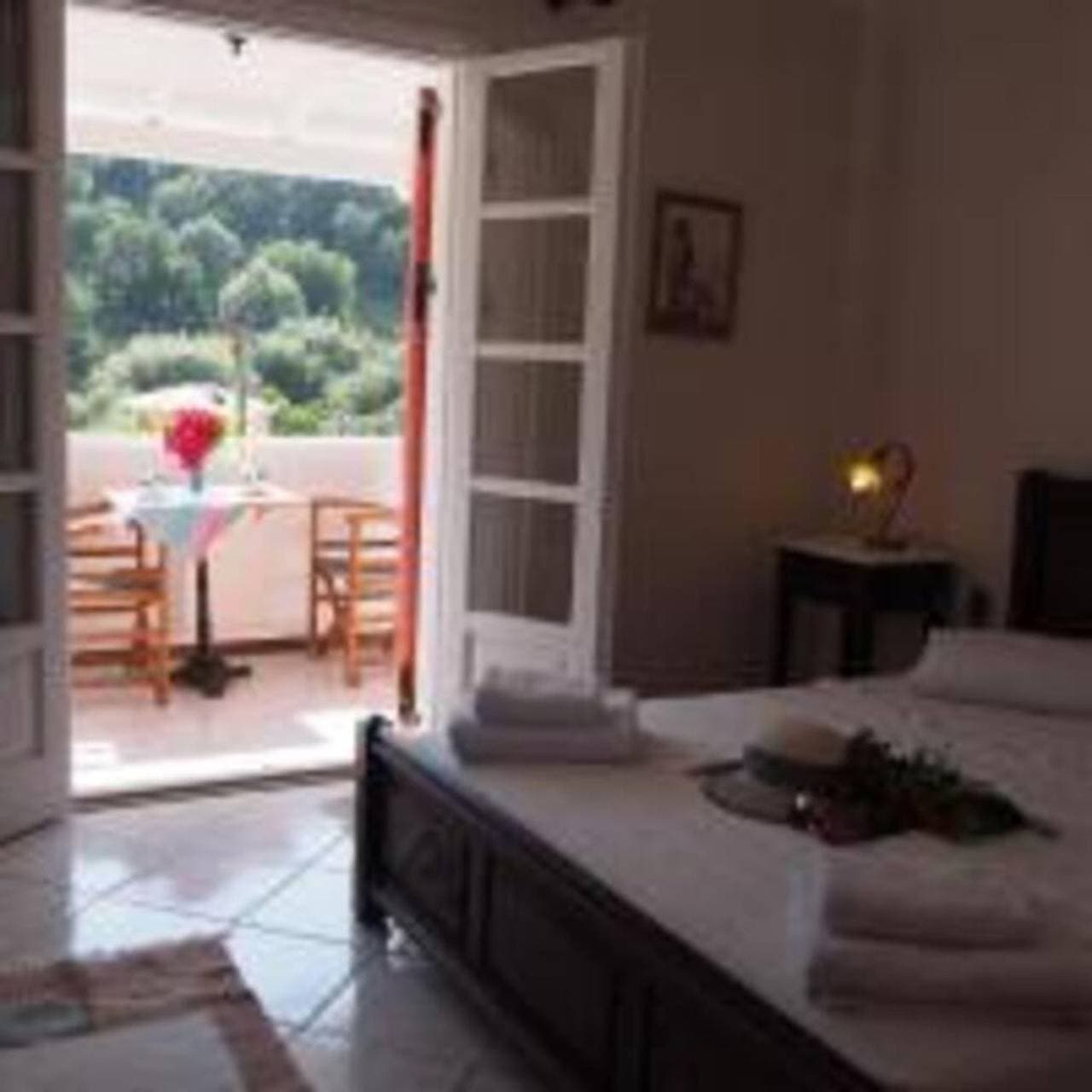Foto 3 von 30: Ferienwohnung für 5 Personen mit Terrasse
