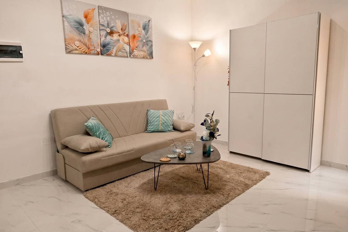 Foto 7 von 32: Cosy 2bdr Apart In Bugibba Square