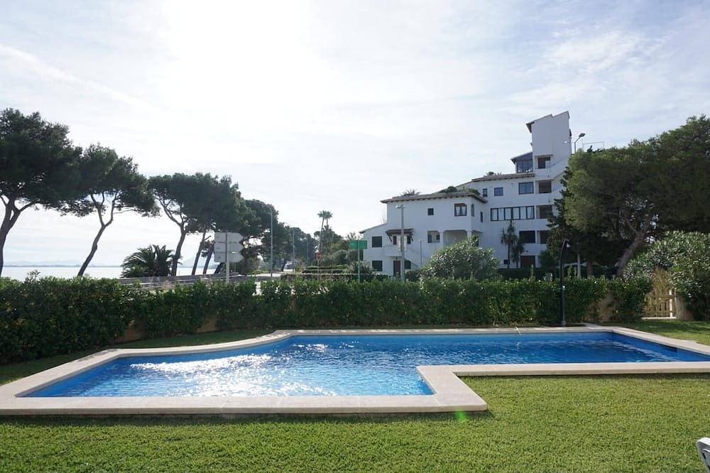 Foto 11 von 18: Erdgeschoss mit herrlichem Meerblick und eigener Terrasse, Gemeinschaftspool