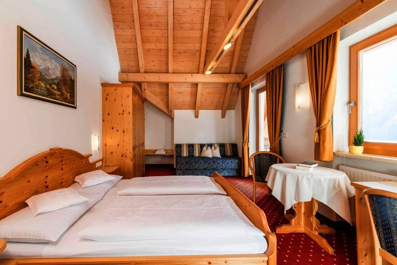 B&B Hotel Alpenrose Rooms & Apartments 1