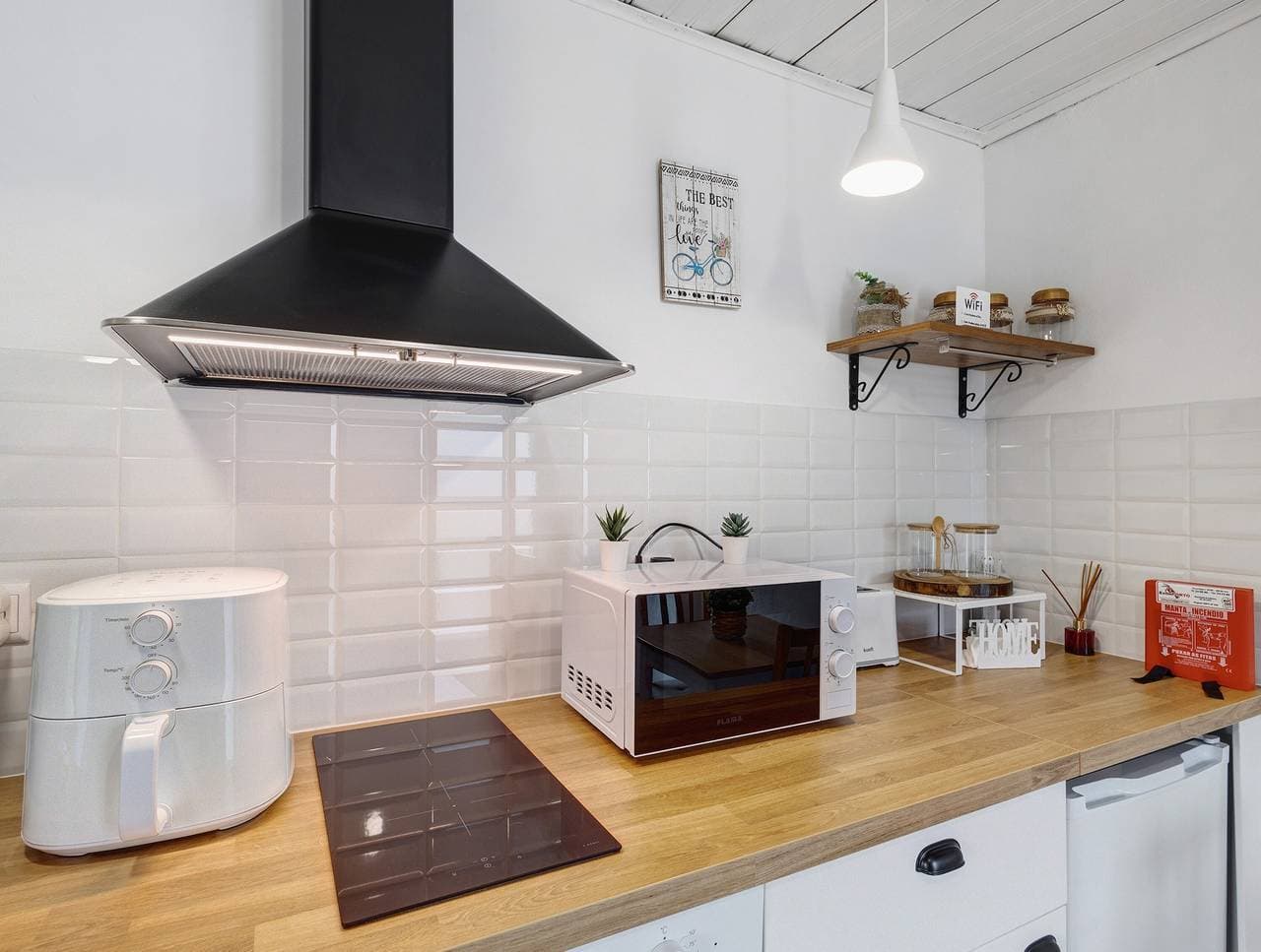 Foto 7 von 22: Ferienhaus 'Casinha do Riacho Loureda' mit Bergblick, WLAN und Klimaanlage