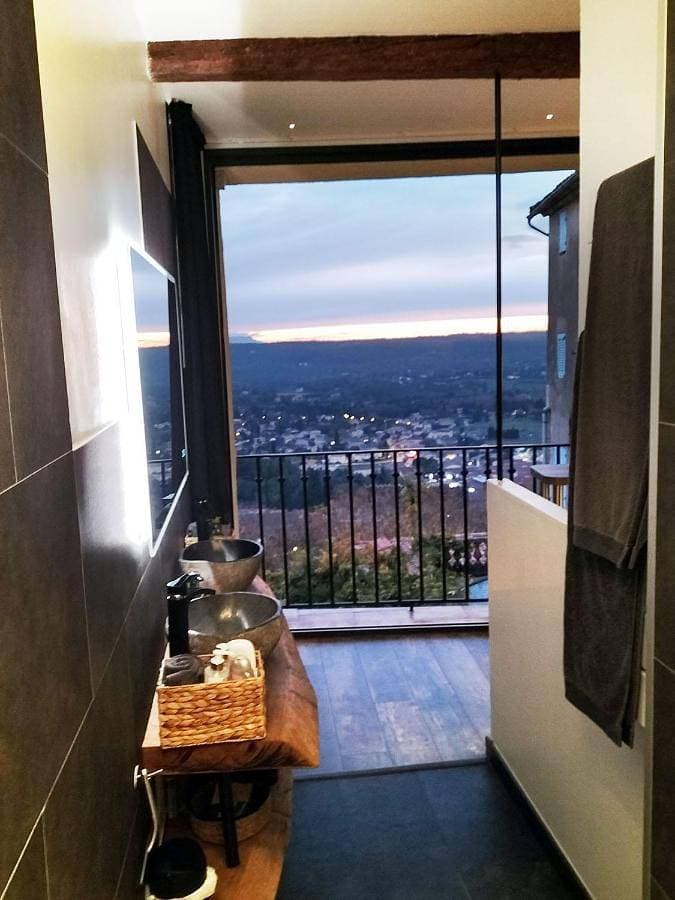 Foto 4 von 30: Quadruple Room with Private Bathroom