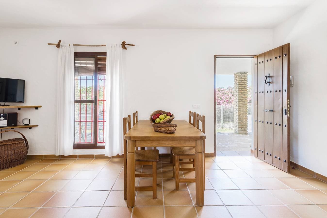 Foto 7 von 25: Ferienhaus 'El Olivo' mit Gemeinschaftspool, privater Terrasse und WLAN